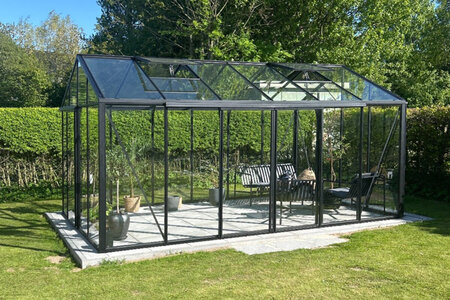 5 skäl att ett växthus i aluminium är den bästa investeringen för din trädgård | Lyxfonster