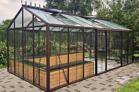 Växthus i aluminium från Lyxfönster – Elegant, hållbart och underhållsfritt